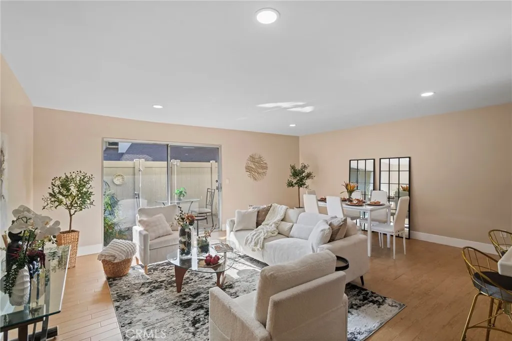 1182 Mohave, Colton, California 92324 home-pic-3