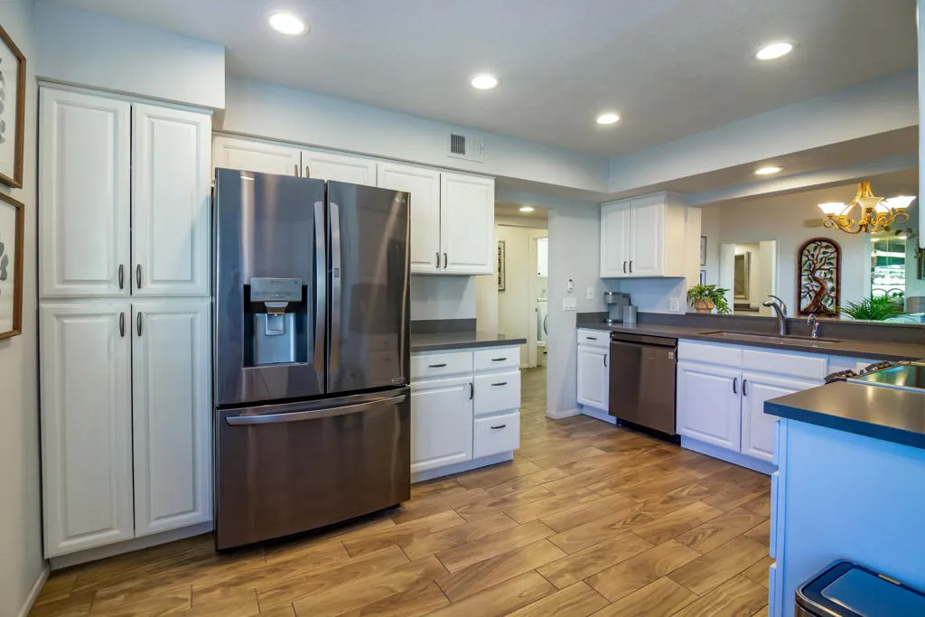 491 Desert Falls Drive N, Palm Desert, California 92211 home-pic-24