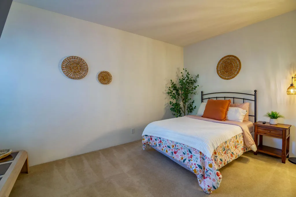 491 Desert Falls Drive N, Palm Desert, California 92211 home-pic-17