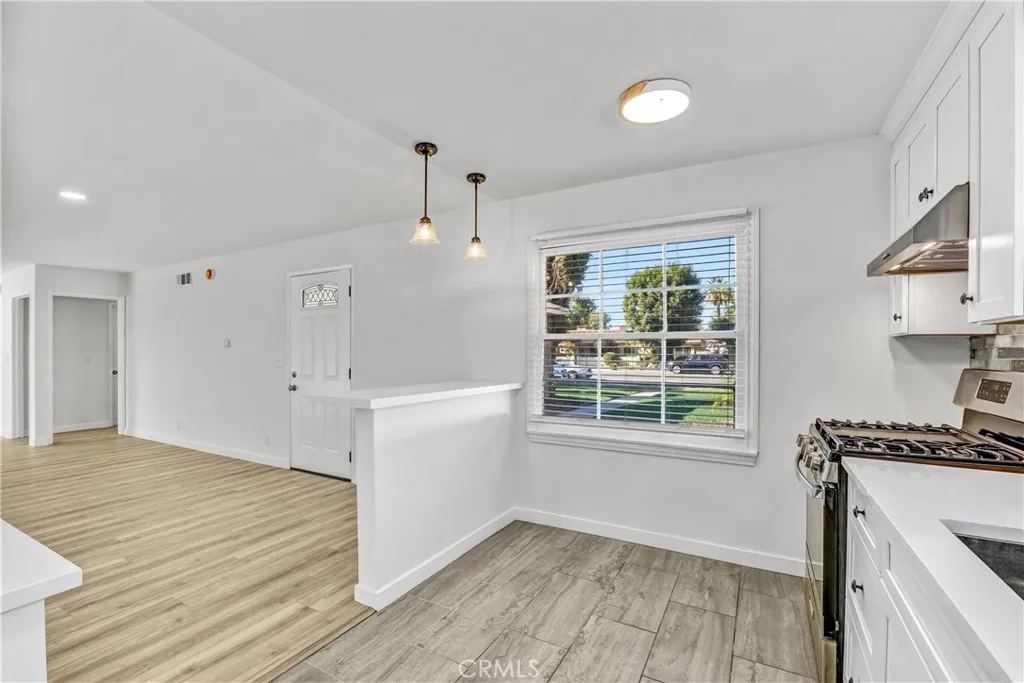 7536 Shoup, West Hills, California 91307 home-pic-2