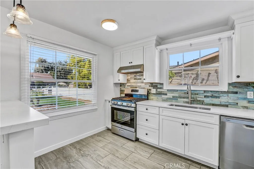 7536 Shoup, West Hills, California 91307 home-pic-13