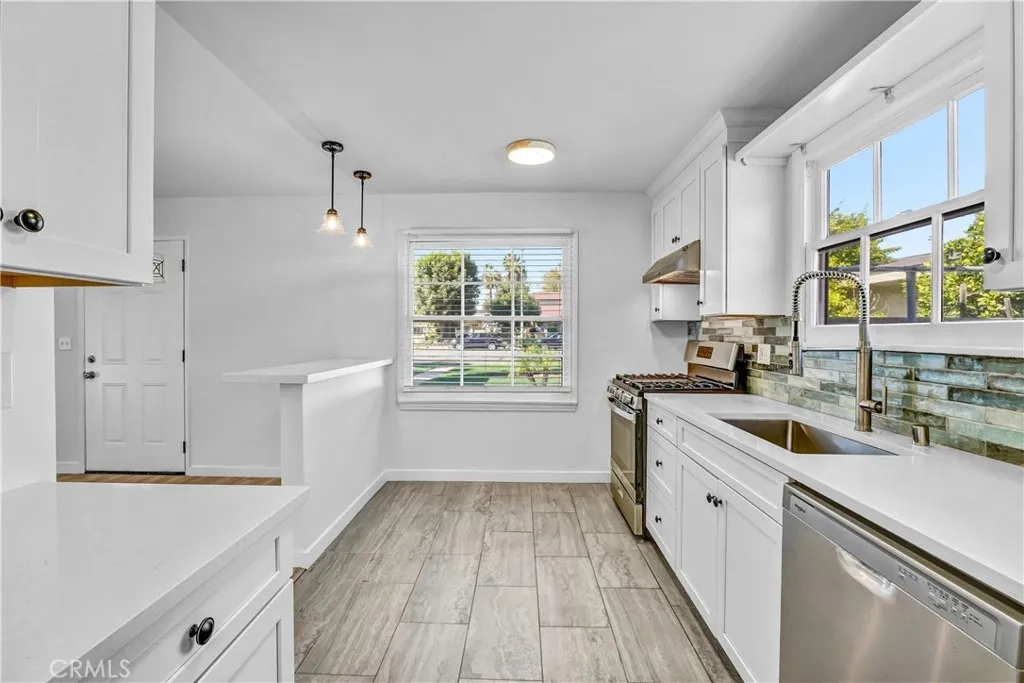 7536 Shoup, West Hills, California 91307 home-pic-16