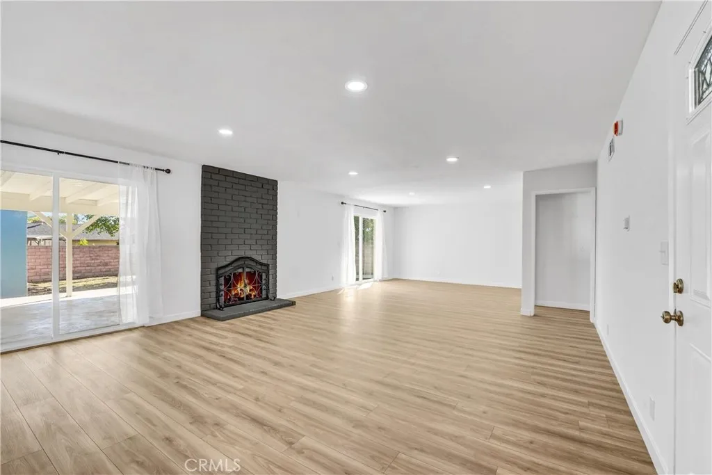 7536 Shoup, West Hills, California 91307 home-pic-21