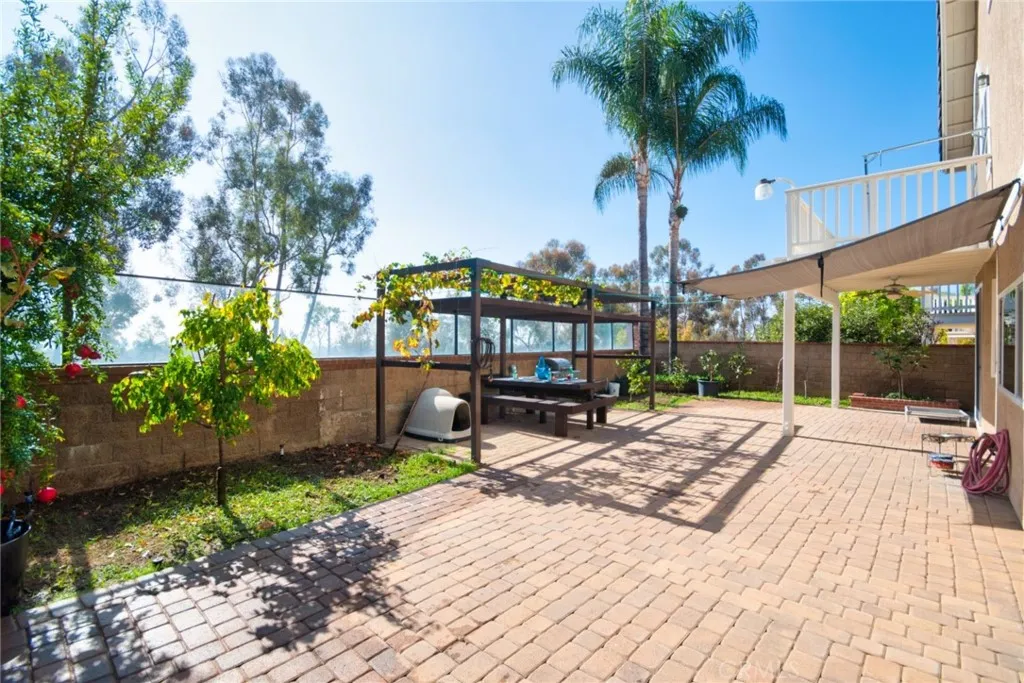 1860 Brooke, Fullerton, California 92833 home-pic-49