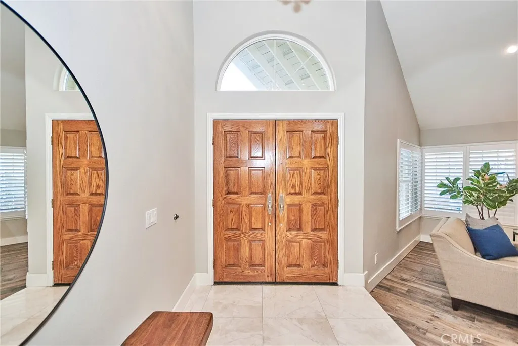 1860 Brooke, Fullerton, California 92833 home-pic-3