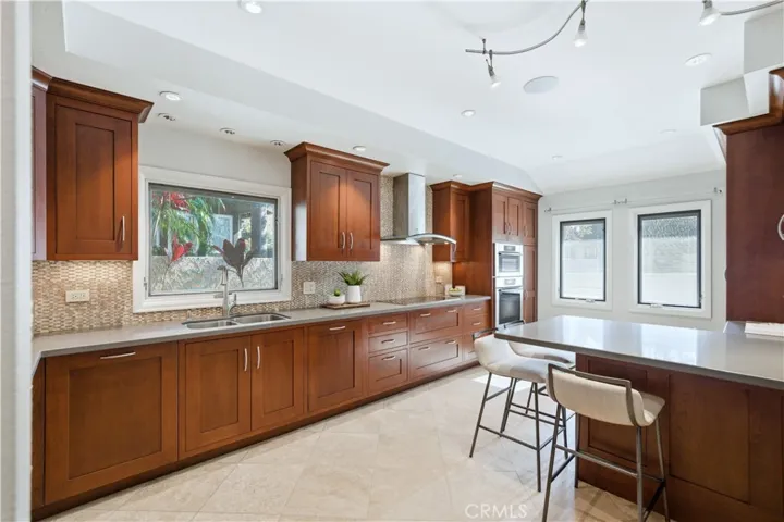 Spacious kitchen