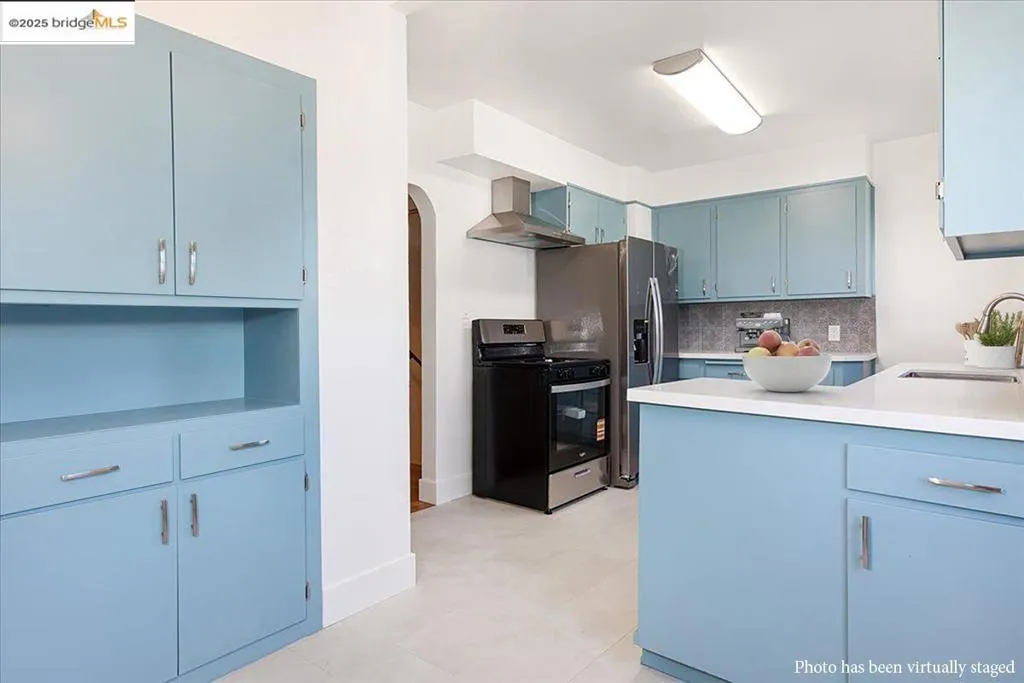 7601 Holly Street, Oakland, California 94621 home-pic-21