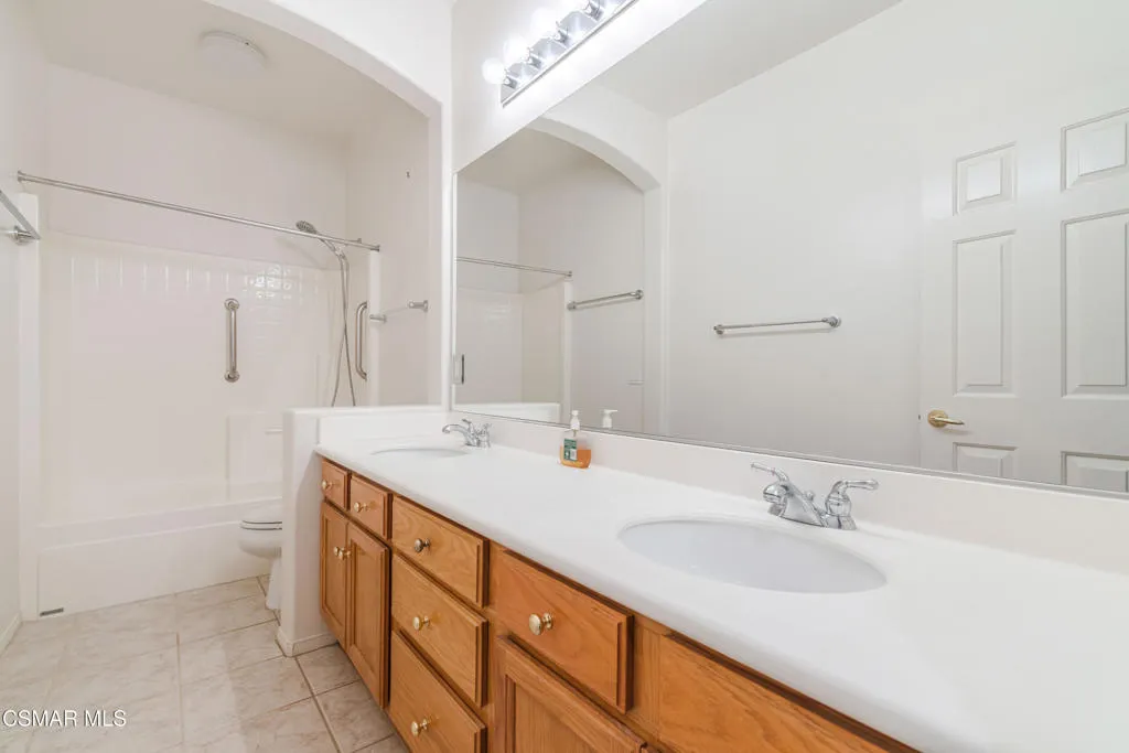 3160 China Fir Place, Simi Valley, California 93065 home-pic-23