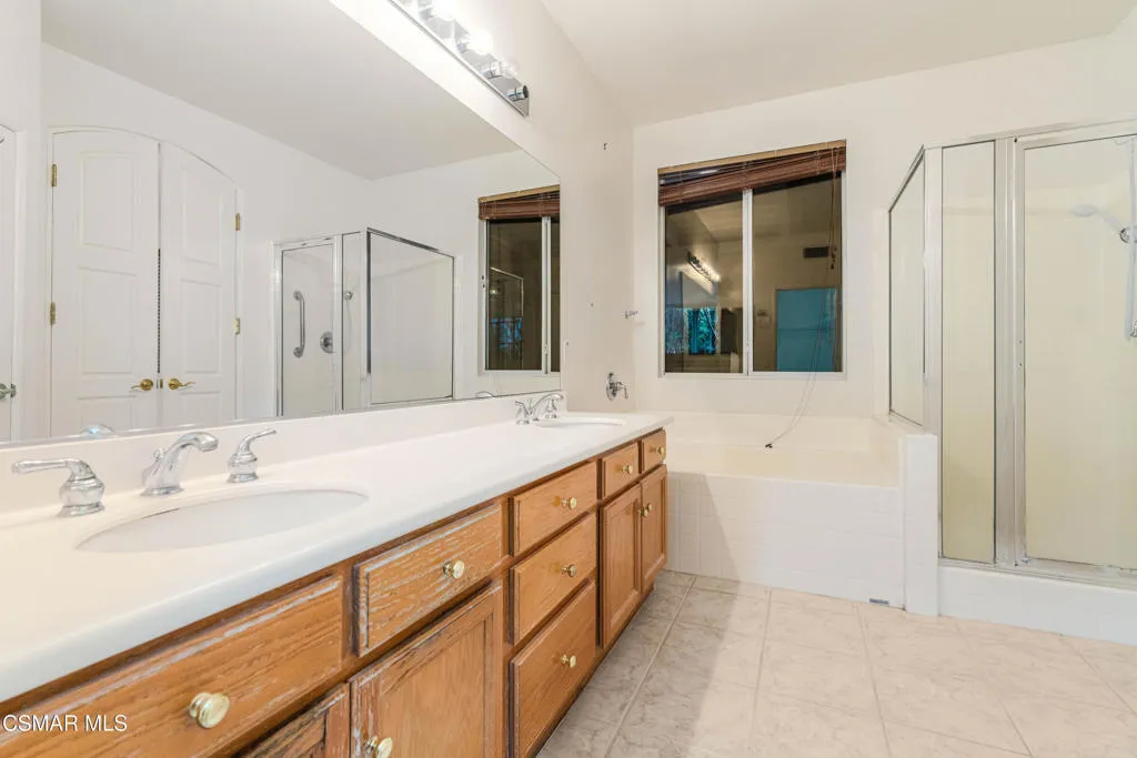 3160 China Fir Place, Simi Valley, California 93065 home-pic-17