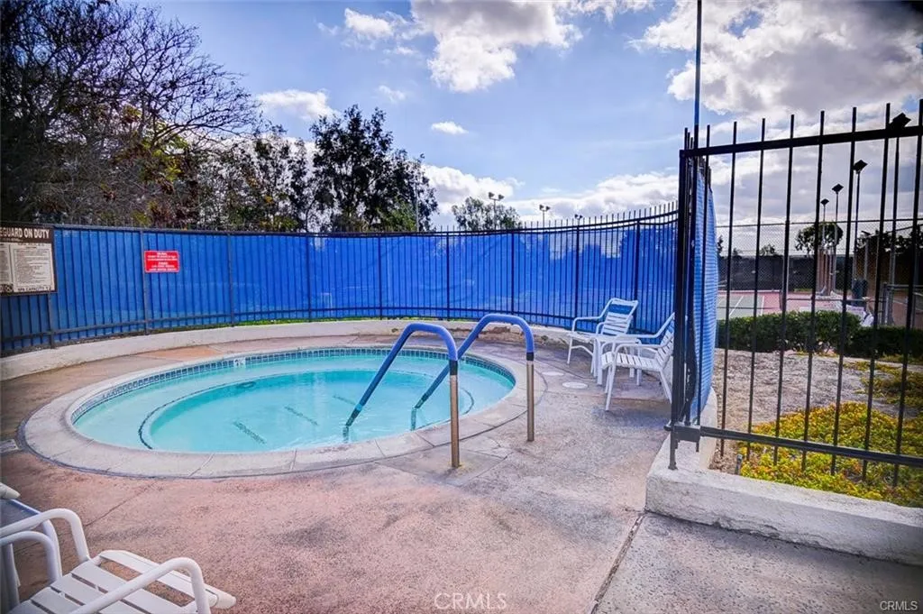 13556 La Jolla Circle 208h, La Mirada, California 90638 home-pic-30