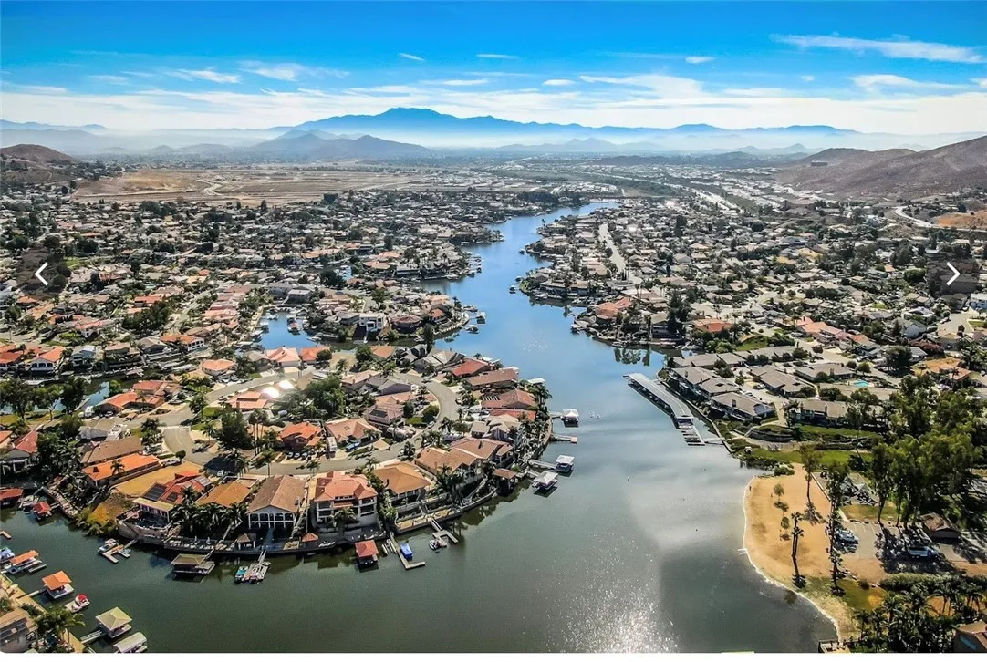 30563 Meadowlark, Canyon Lake, California 92587 home-pic-40