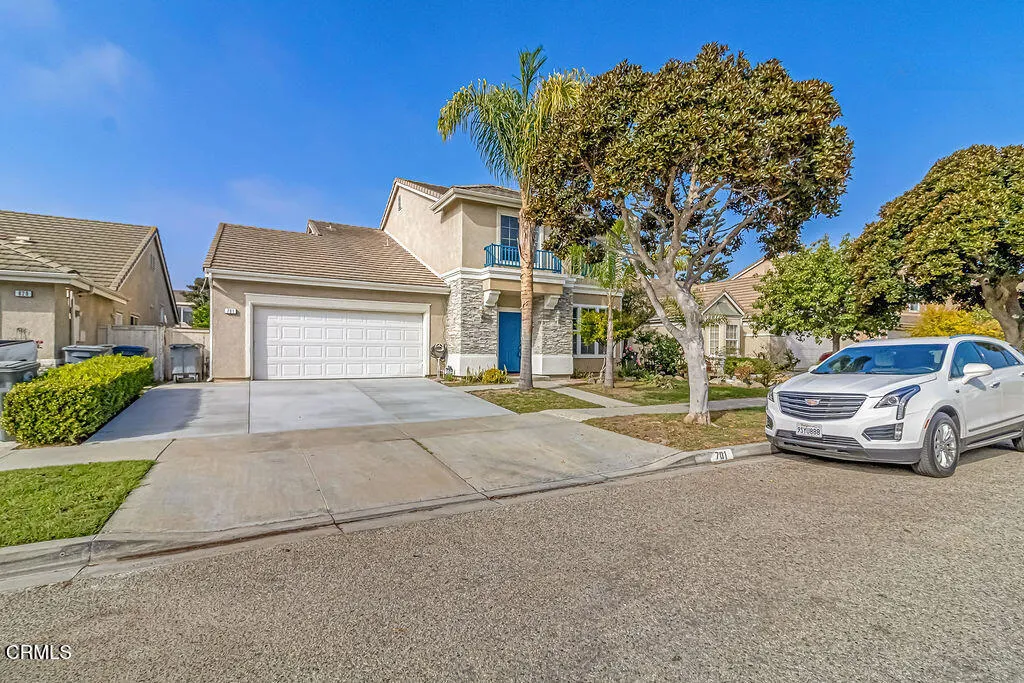 701 Olivia Drive, Oxnard, California 93030 home-pic-0