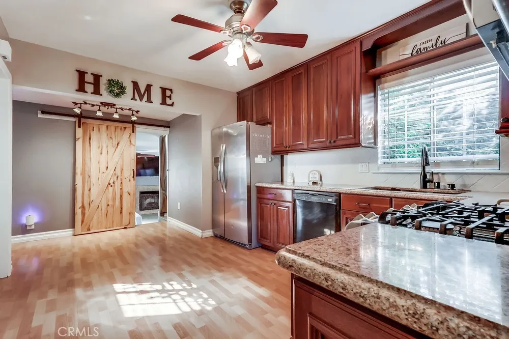 5202 Fidler, Lakewood, California 90712 home-pic-8
