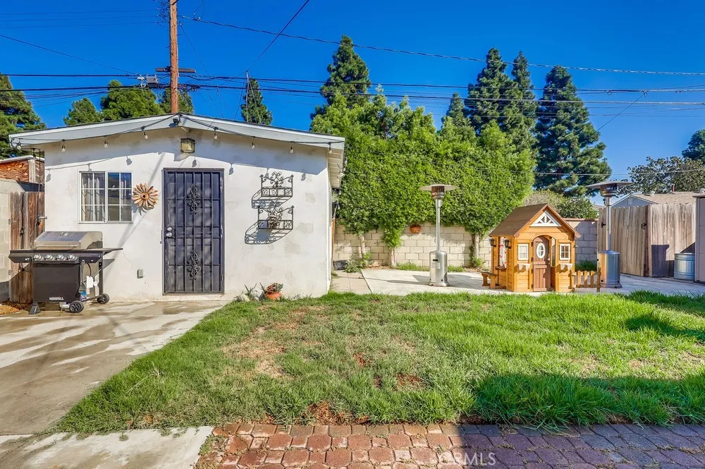 5202 Fidler, Lakewood, California 90712 home-pic-24