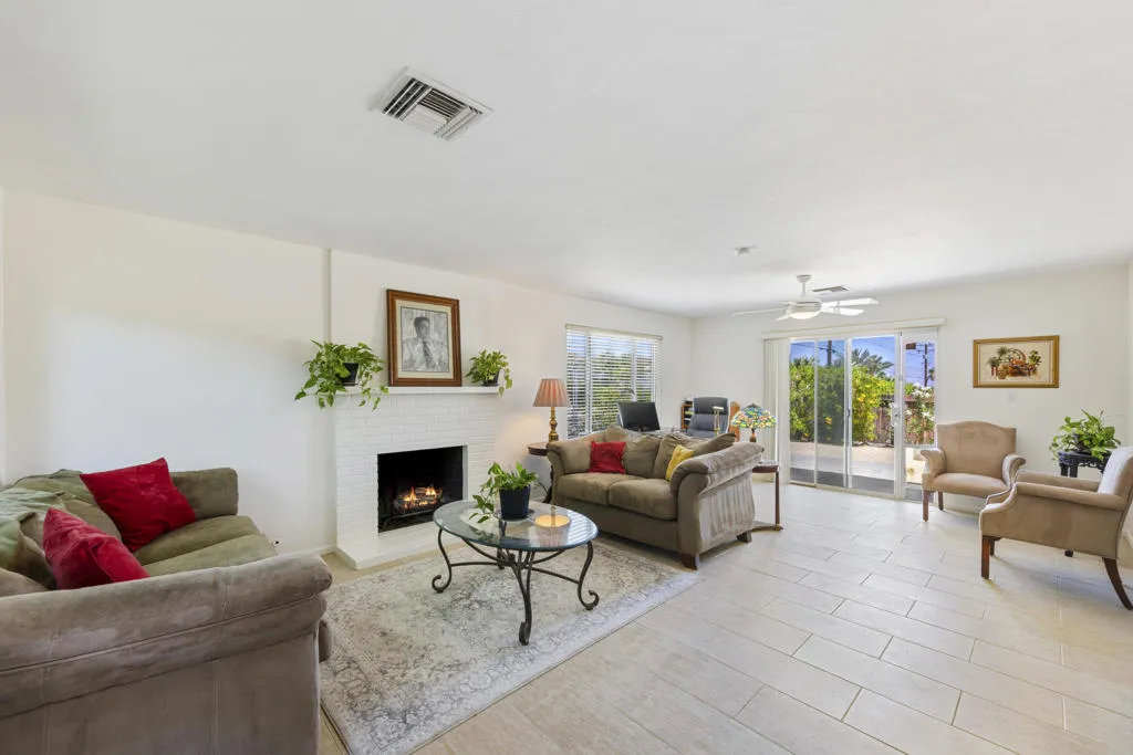 68286 Grandview Avenue, Cathedral City, California 92234 home-pic-3