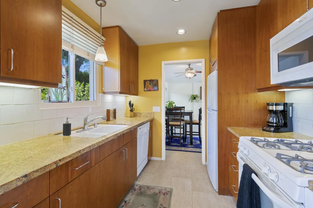 68286 Grandview Avenue, Cathedral City, California 92234 home-pic-16