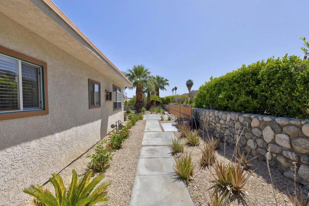 68286 Grandview Avenue, Cathedral City, California 92234 home-pic-2