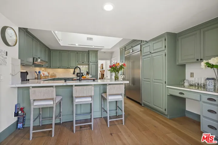 6052 Merritt Drive, Malibu, California 90265