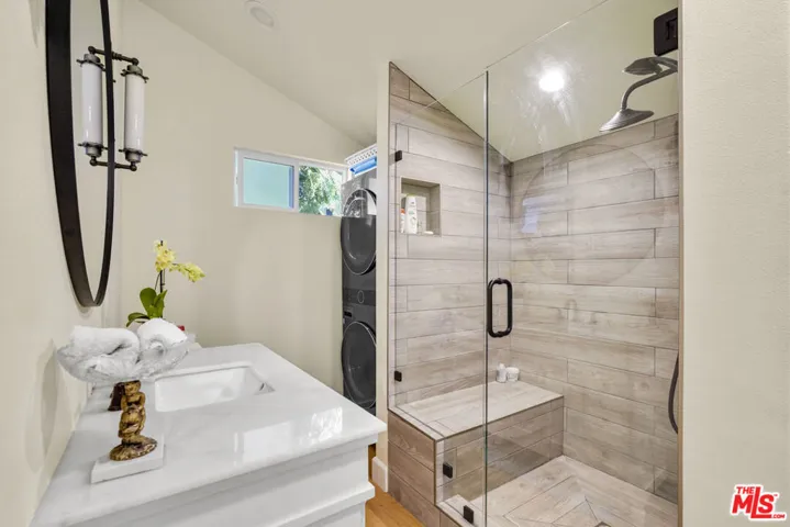 6052 Merritt Drive, Malibu, California 90265