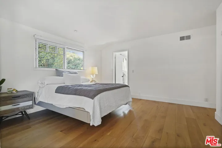 6052 Merritt Drive, Malibu, California 90265
