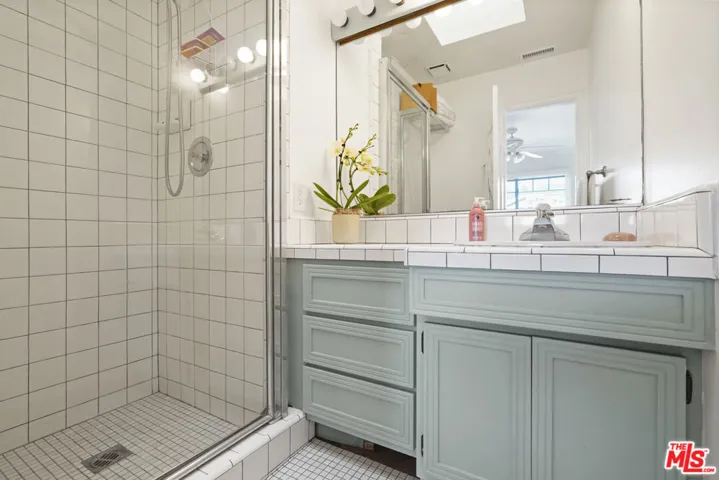 6052 Merritt Drive, Malibu, California 90265