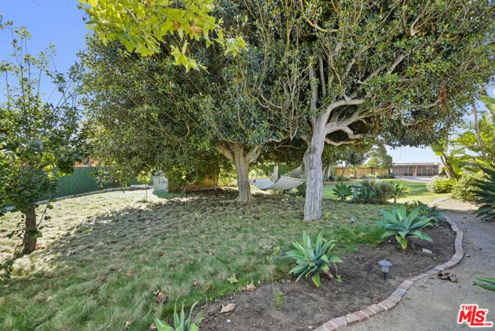 6052 Merritt Drive, Malibu, California 90265