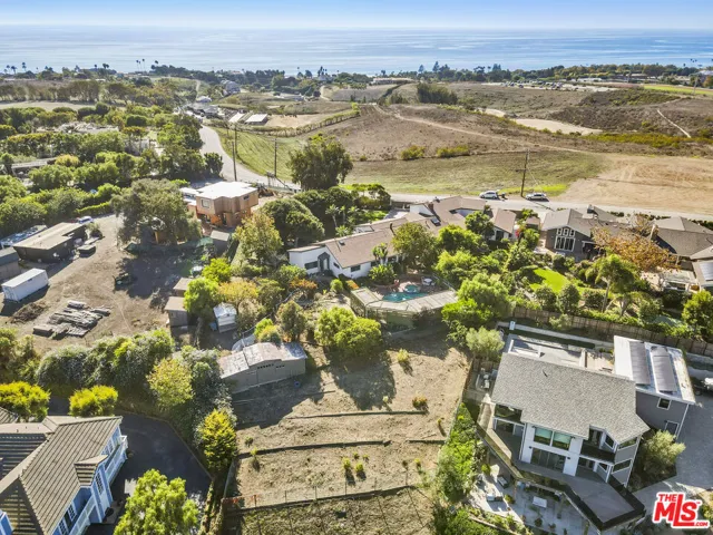 6052 Merritt Drive, Malibu, California 90265