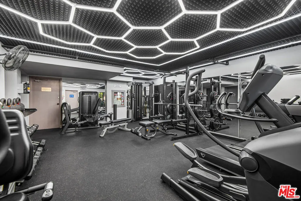 8160 Manitoba Street 208, Playa Del Rey, California 90293 home-pic-33