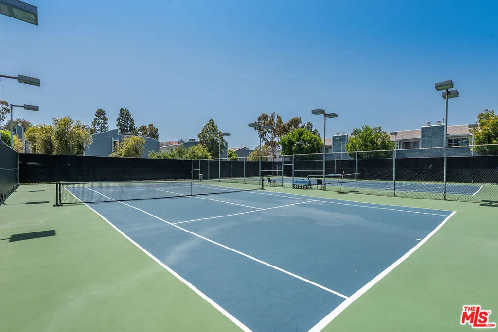 8160 Manitoba Street 208, Playa Del Rey, California 90293 home-pic-32