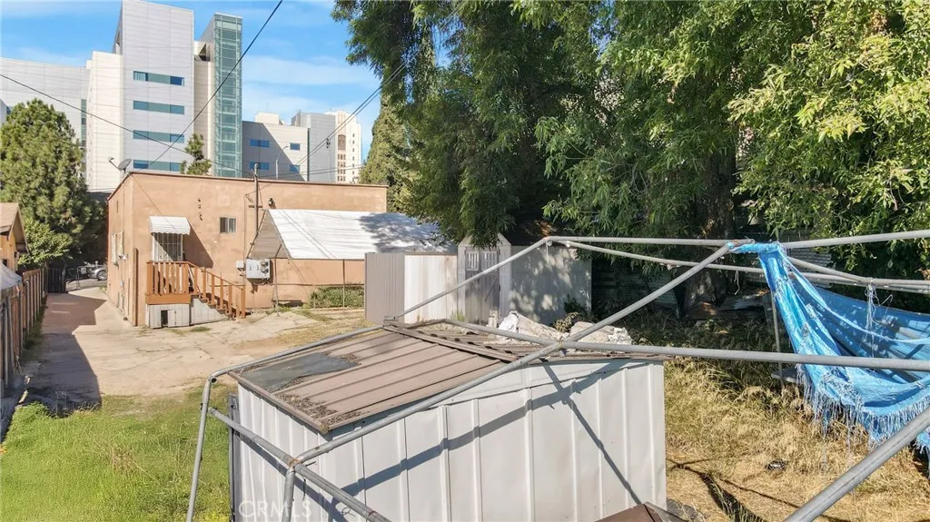 1140 N Chicago, Los Angeles, California 90033 home-pic-7