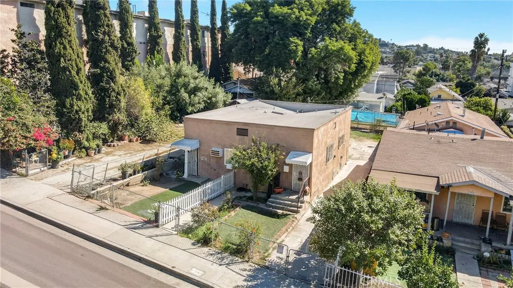 1140 N Chicago, Los Angeles, California 90033 home-pic-14