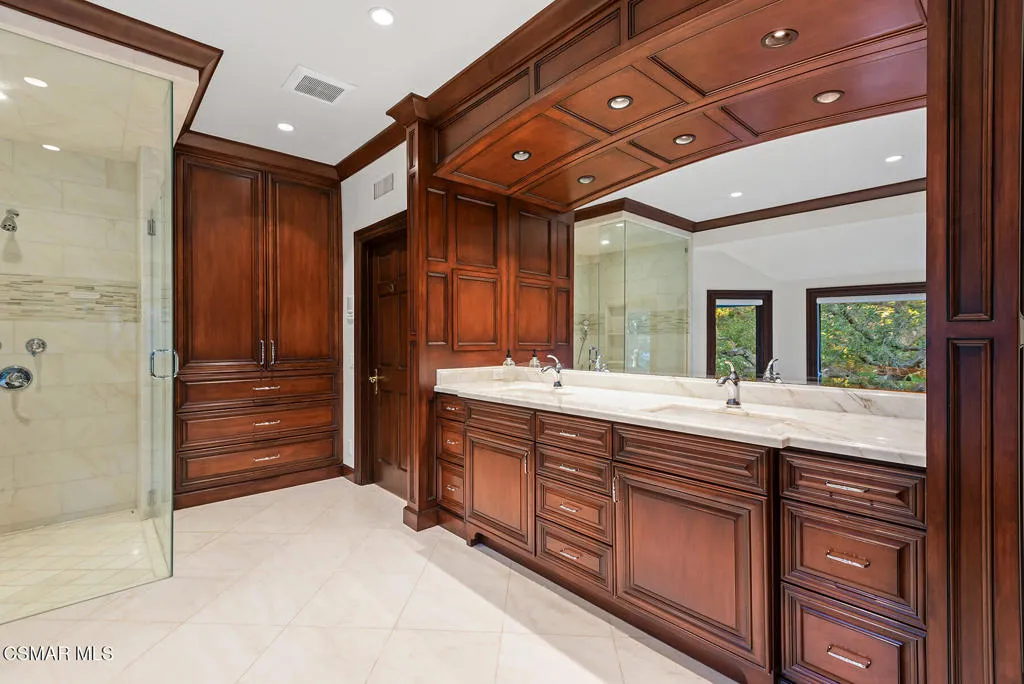 4445 Golf Course Drive, Westlake Village, California 91362 home-pic-20