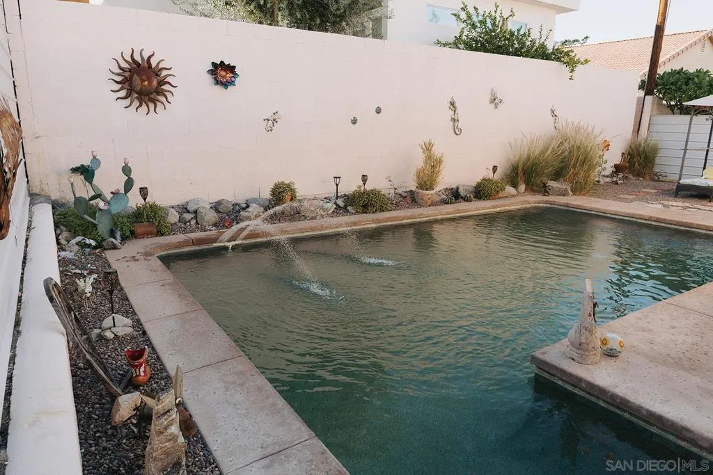 54205 Avenida Alvarado, La Quinta, California 92253 home-pic-32