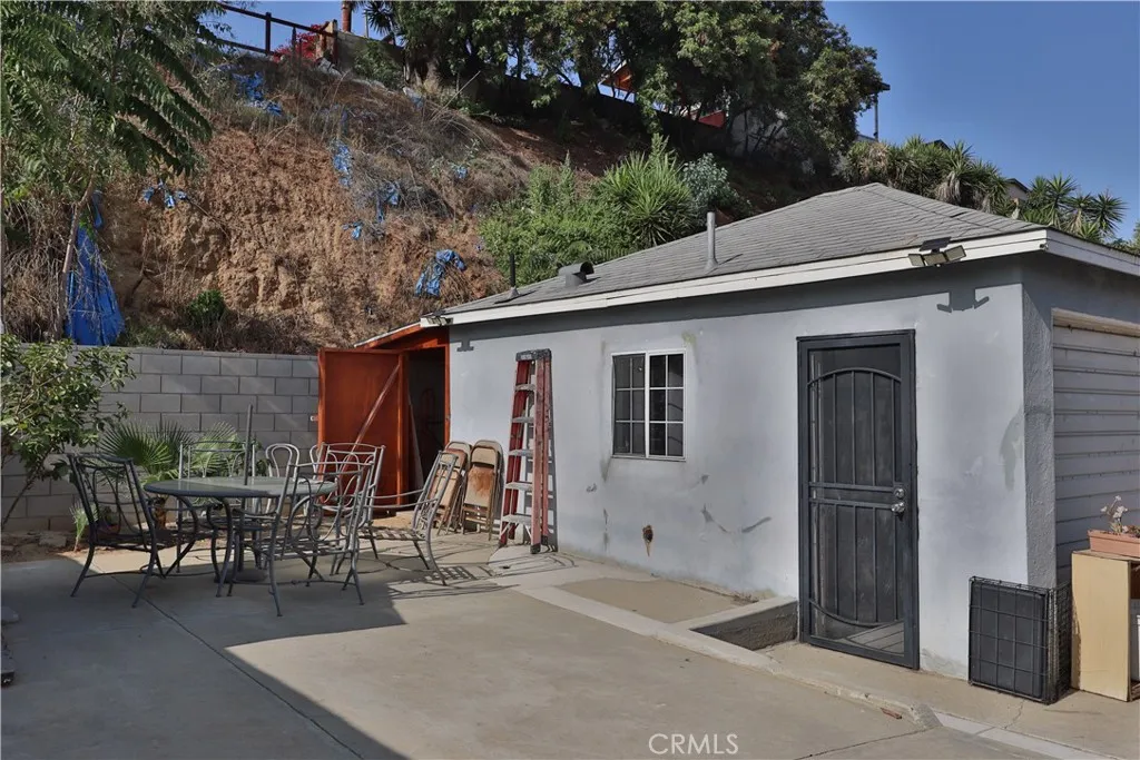 1149 Camulos, Los Angeles, California 90023 home-pic-19