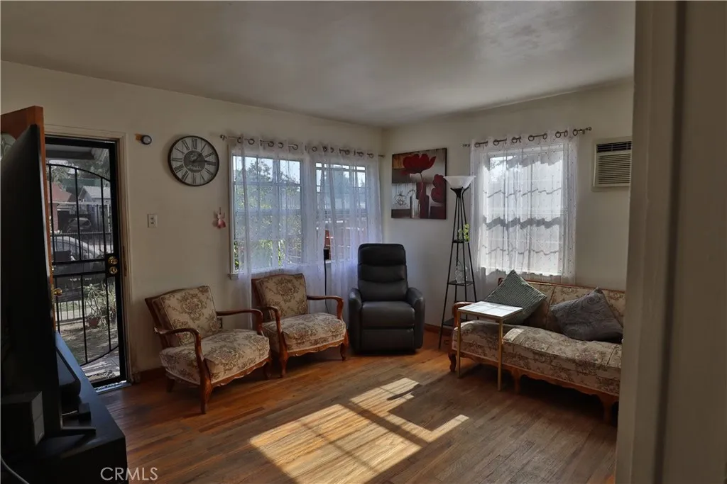 1149 Camulos, Los Angeles, California 90023 home-pic-6