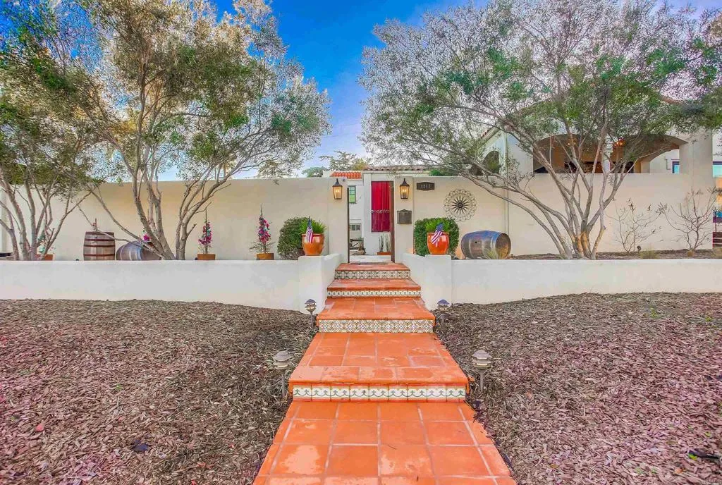 3217 Goldsmith St, San Diego, California 92106 home-pic-28