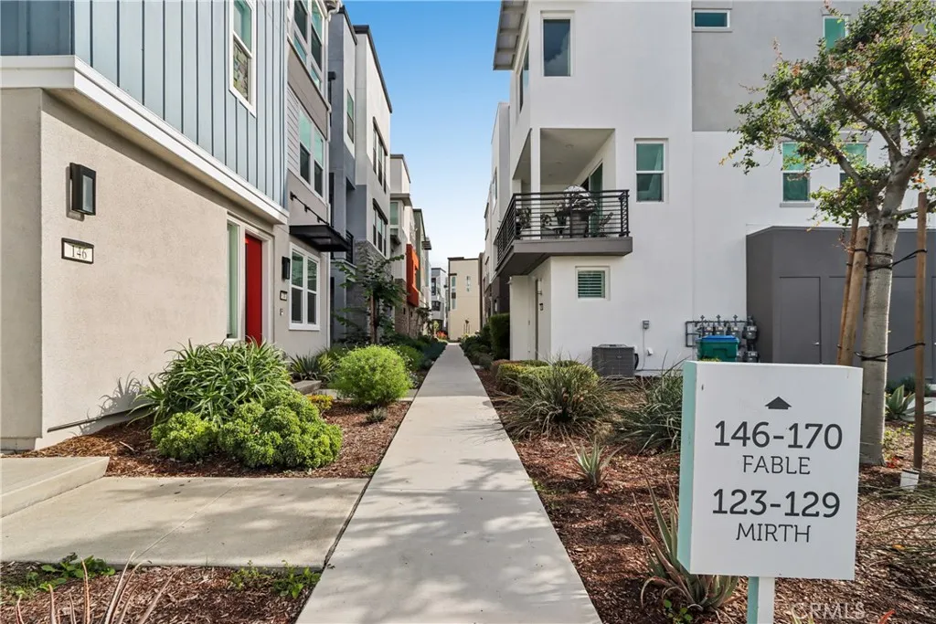 170 Fable, Irvine, California 92618 home-pic-8
