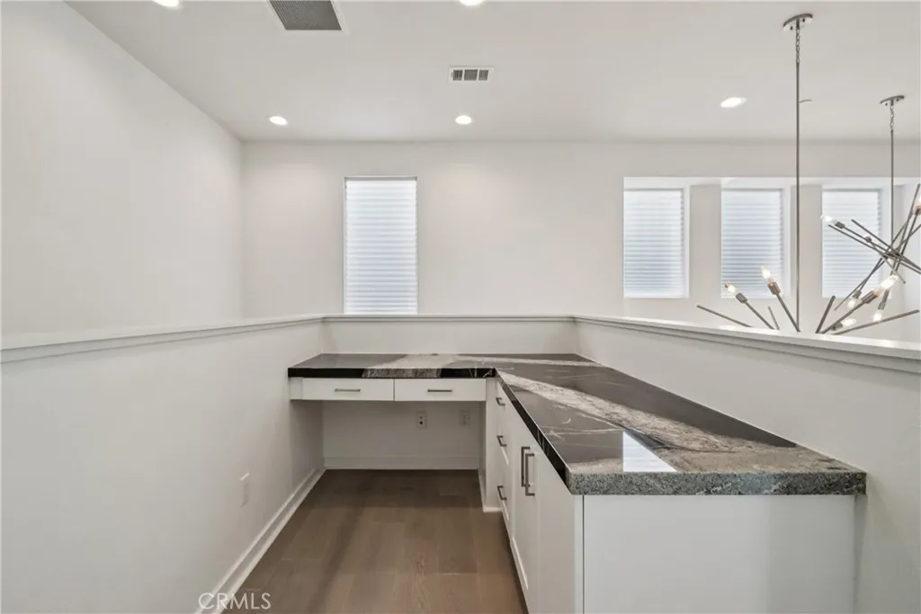 170 Fable, Irvine, California 92618 home-pic-21