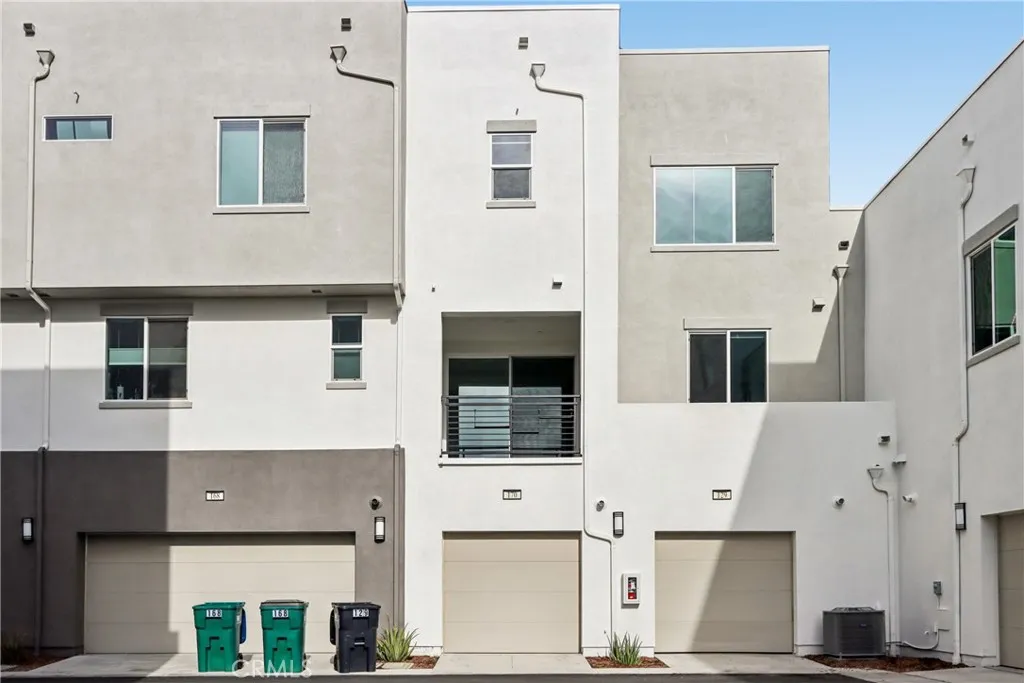 170 Fable, Irvine, California 92618 home-pic-9