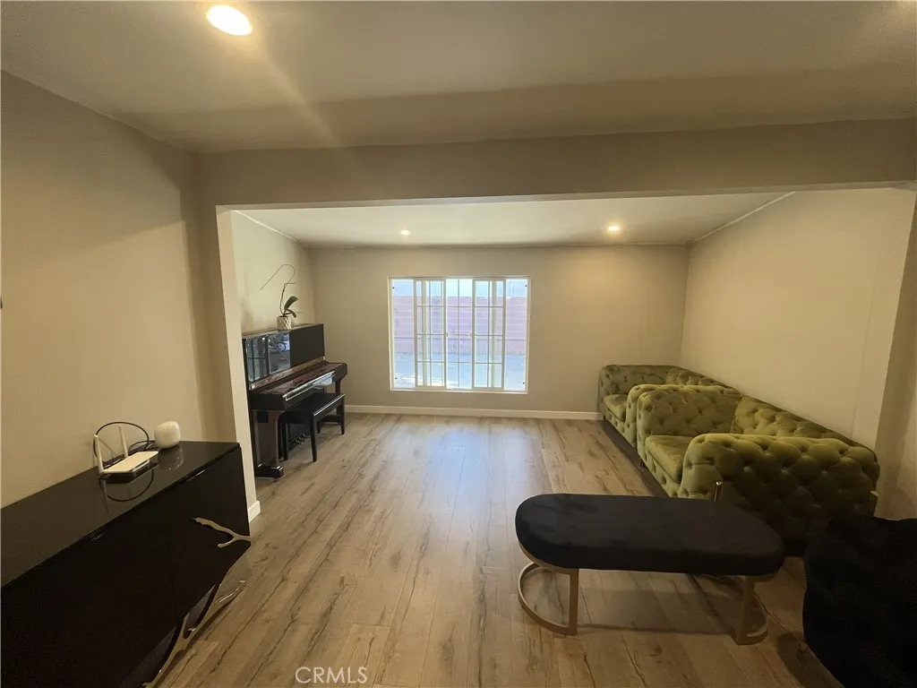 7705 Ben Avenue, North Hollywood, California 91605 home-pic-19