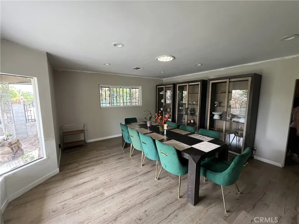 7705 Ben Avenue, North Hollywood, California 91605 home-pic-5