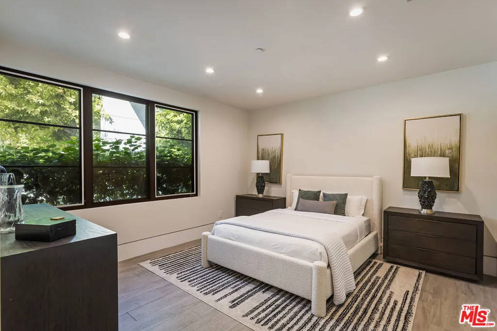 4230 Valley Meadow Road, Encino, California 91436 home-pic-35