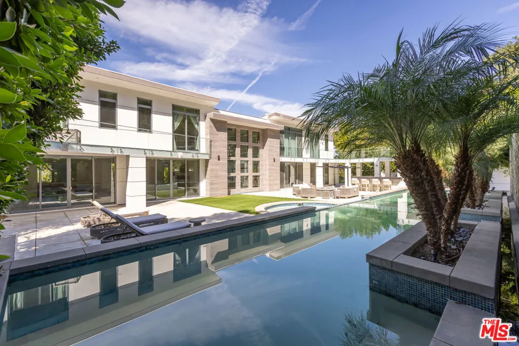 4230 Valley Meadow Road, Encino, California 91436 home-pic-40