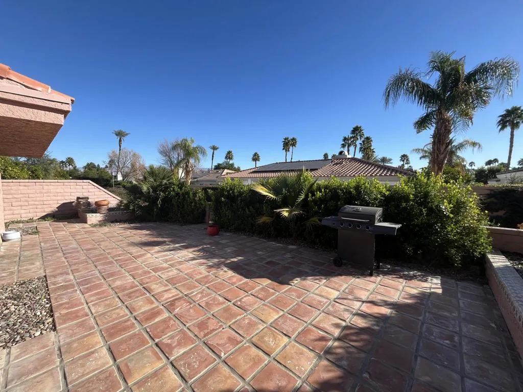 44059 Chamonix Court, Palm Desert, California 92260 home-pic-39
