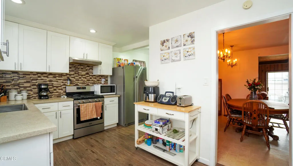 172 W Yucca Street, Oxnard, California 93033 home-pic-7