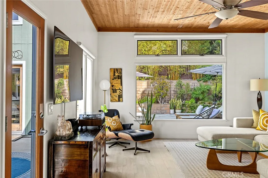 34240 Camino El Molino, Dana Point, California 92624 home-pic-16
