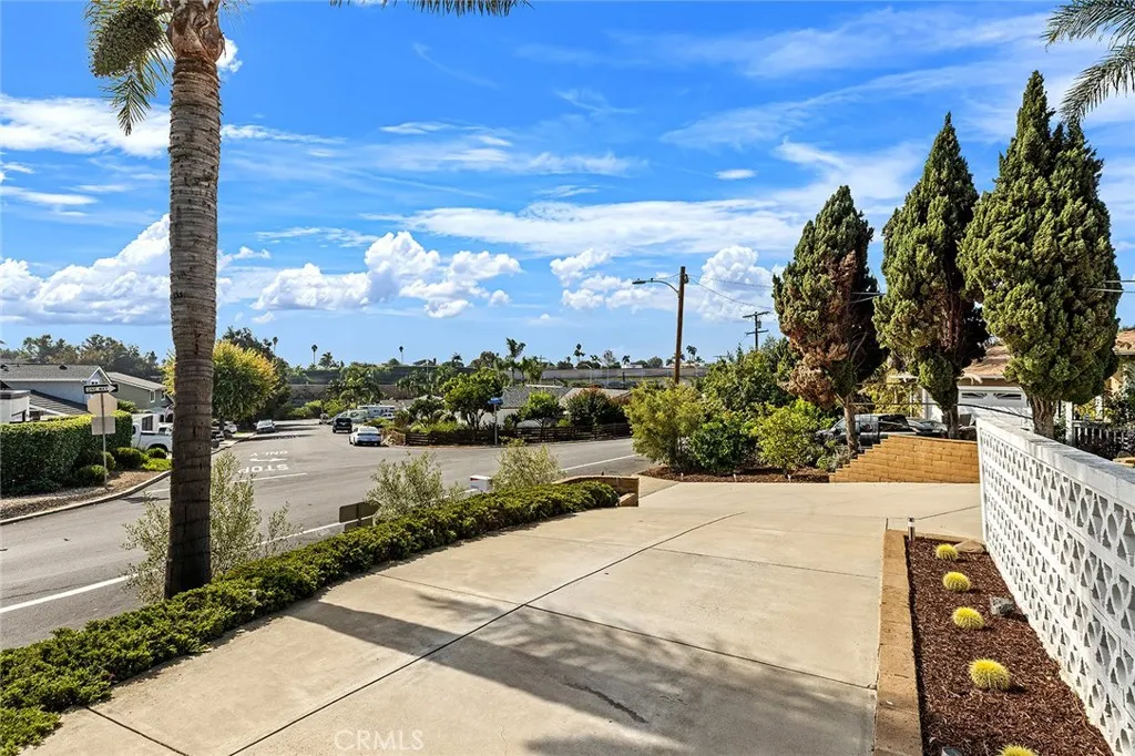 34240 Camino El Molino, Dana Point, California 92624 home-pic-8