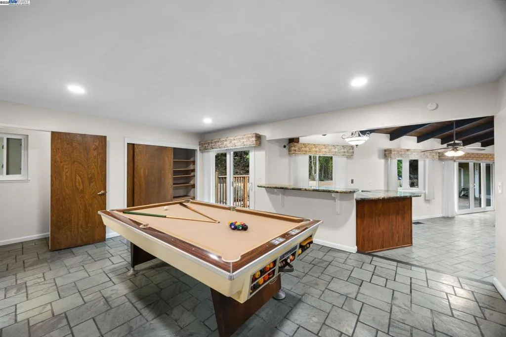 699 Fiesta Place, Hayward, California 94544 home-pic-20