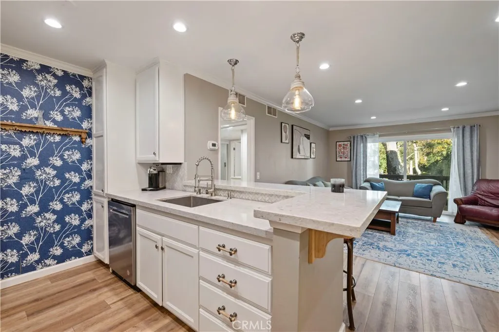 23515 Lyons 225, Valencia, California 91355 home-pic-7