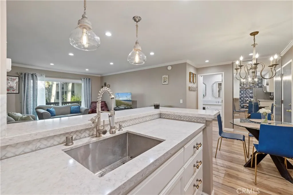 23515 Lyons 225, Valencia, California 91355 home-pic-8